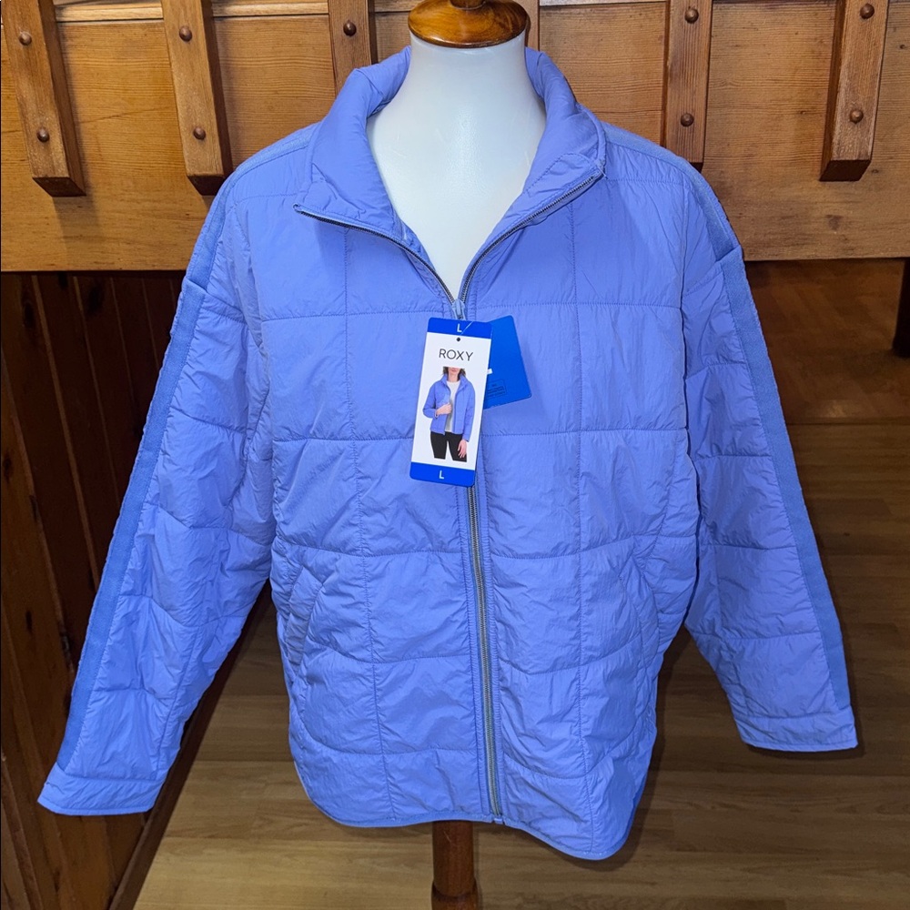 Roxy size Large L NWT NEW Women's periwinkle Blue Puffer Jacket